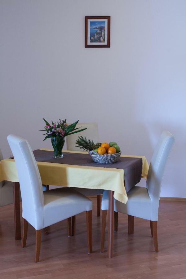 Apartment Helga Liznjan Ngoại thất bức ảnh