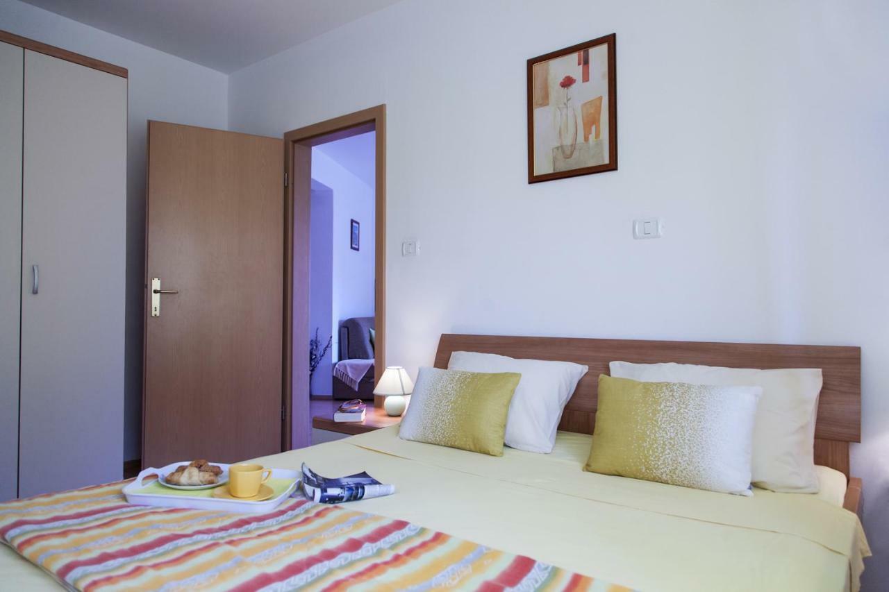 Apartment Helga Liznjan Ngoại thất bức ảnh