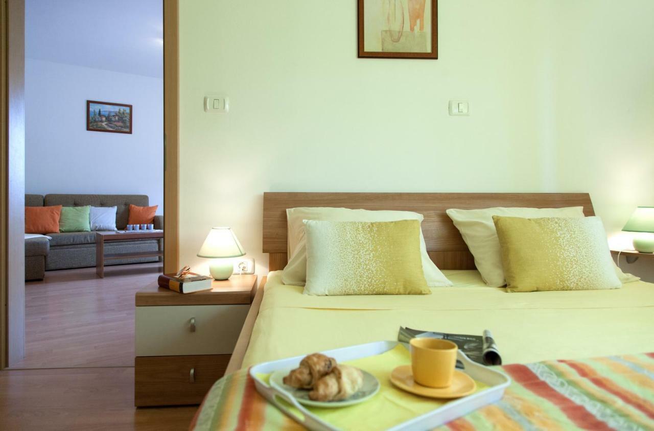Apartment Helga Liznjan Ngoại thất bức ảnh