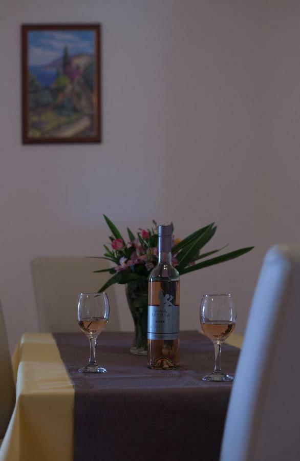 Apartment Helga Liznjan Ngoại thất bức ảnh